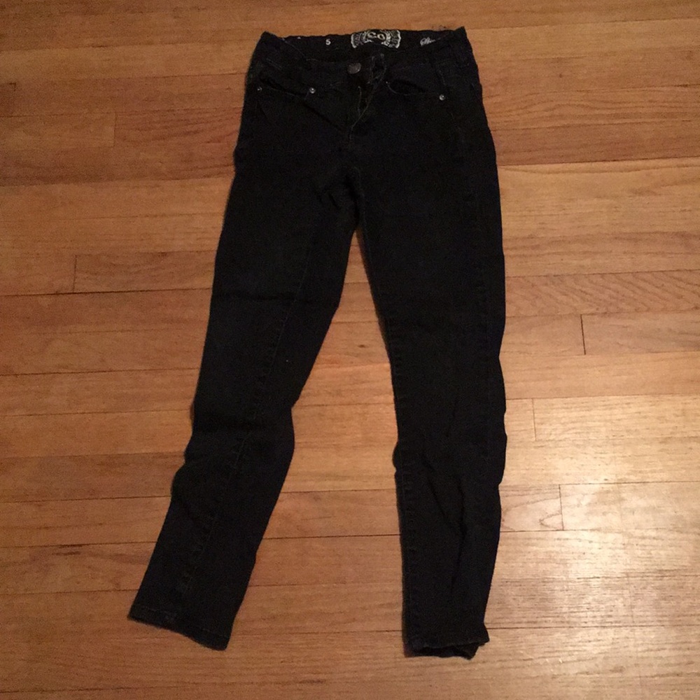 SO Black Skinny Jeans